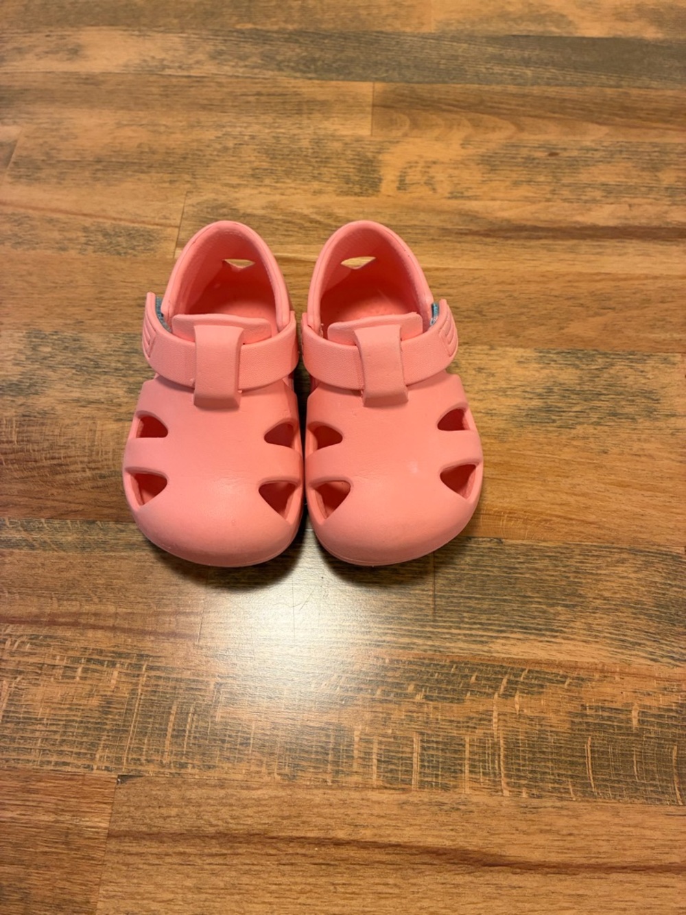 Ten Little Splash Sandals size 5